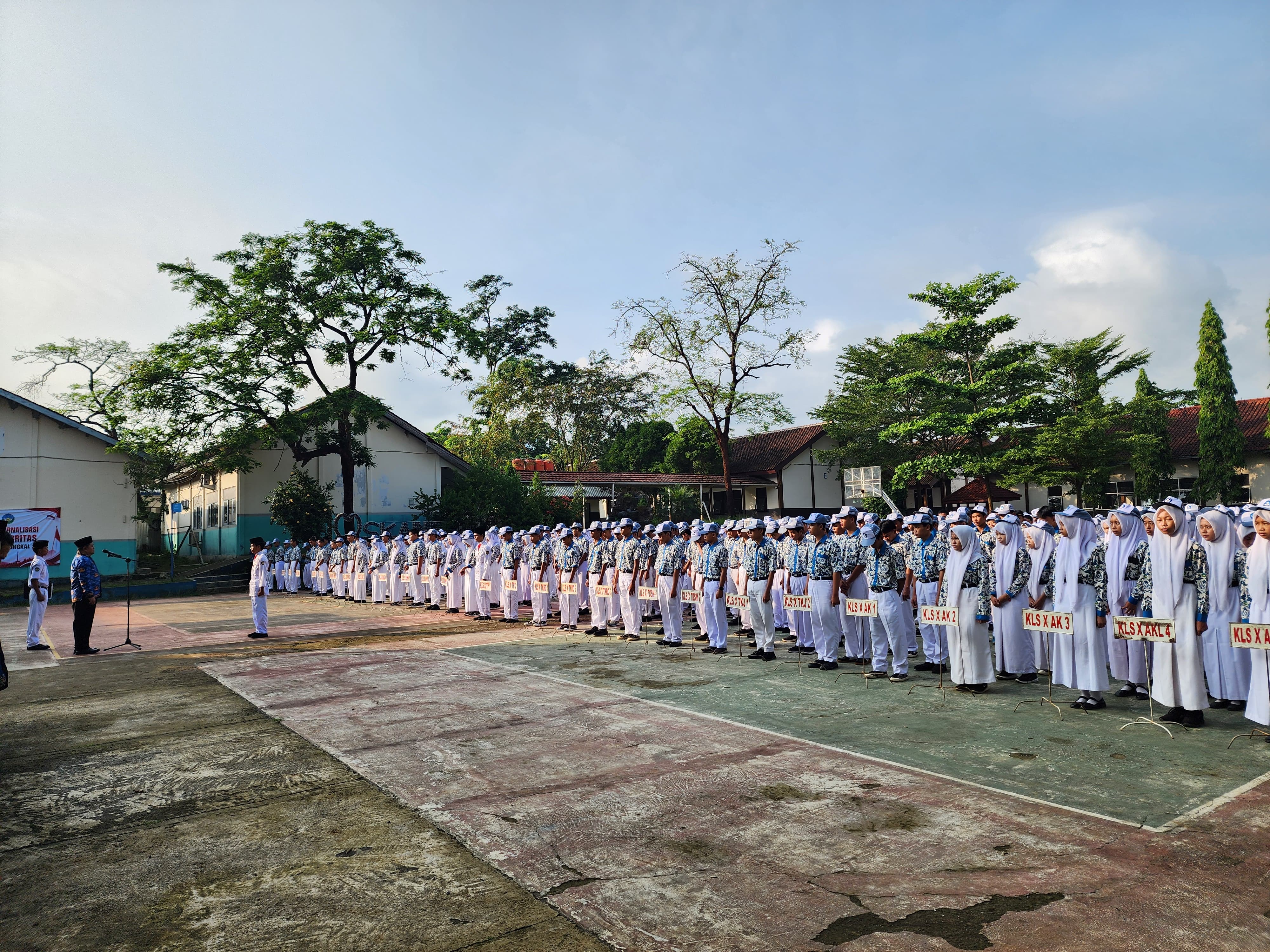 Peringatan Hari Kebangkitan Nasional ke-118 di SMK Negeri 1 Randudongkal: Kobarkan Semangat Belajar demi Kemajuan Bangsa