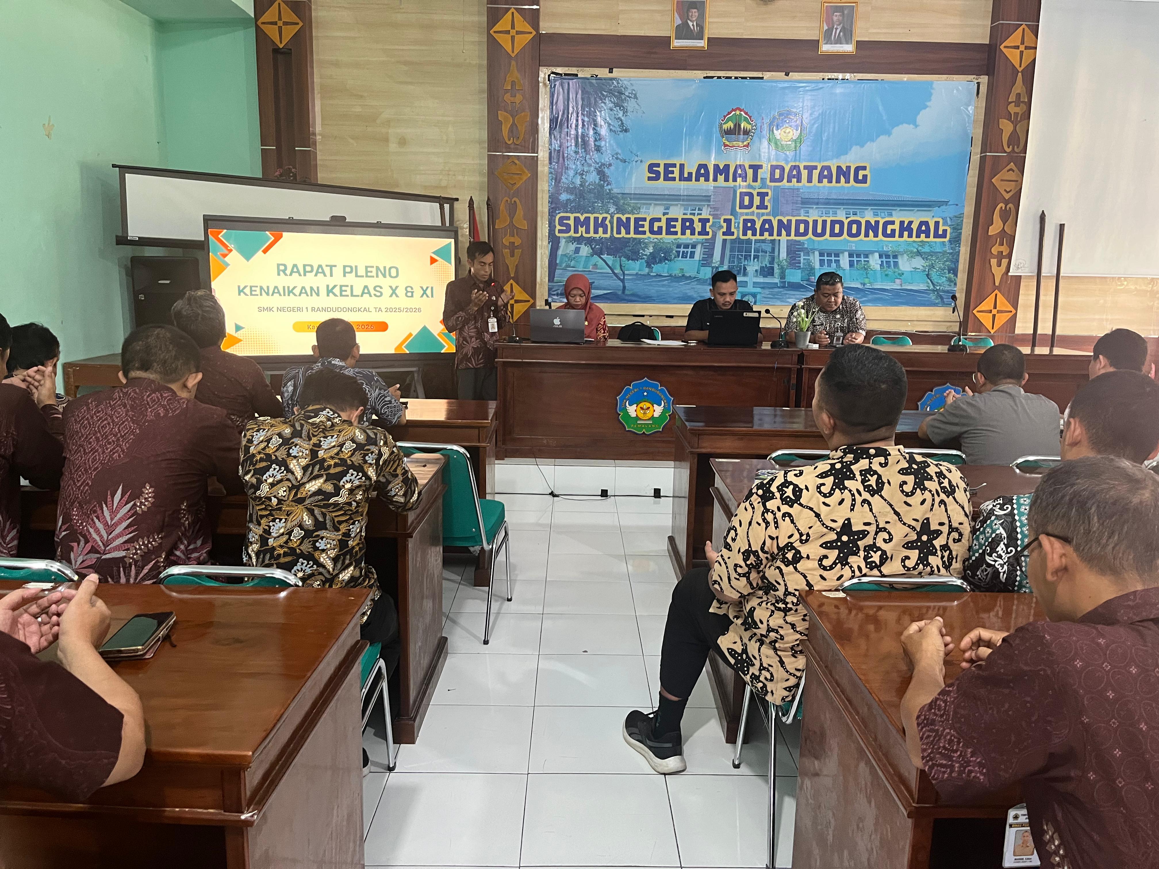 Sukses Digelar, SMKN 1 Randudongkal Rampungkan Rapat Pleno Kenaikan Kelas X dan XI Tahun Ajaran 2025/2026