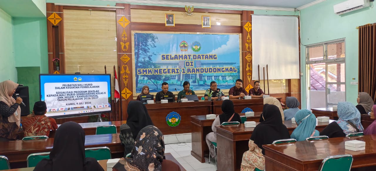 Sinergi Hebat Mulai Hari Pertama: SMKN 1 Randudongkal Rangkul Wali Murid Kelas X Semi-Boarding Menuju Generasi Unggul