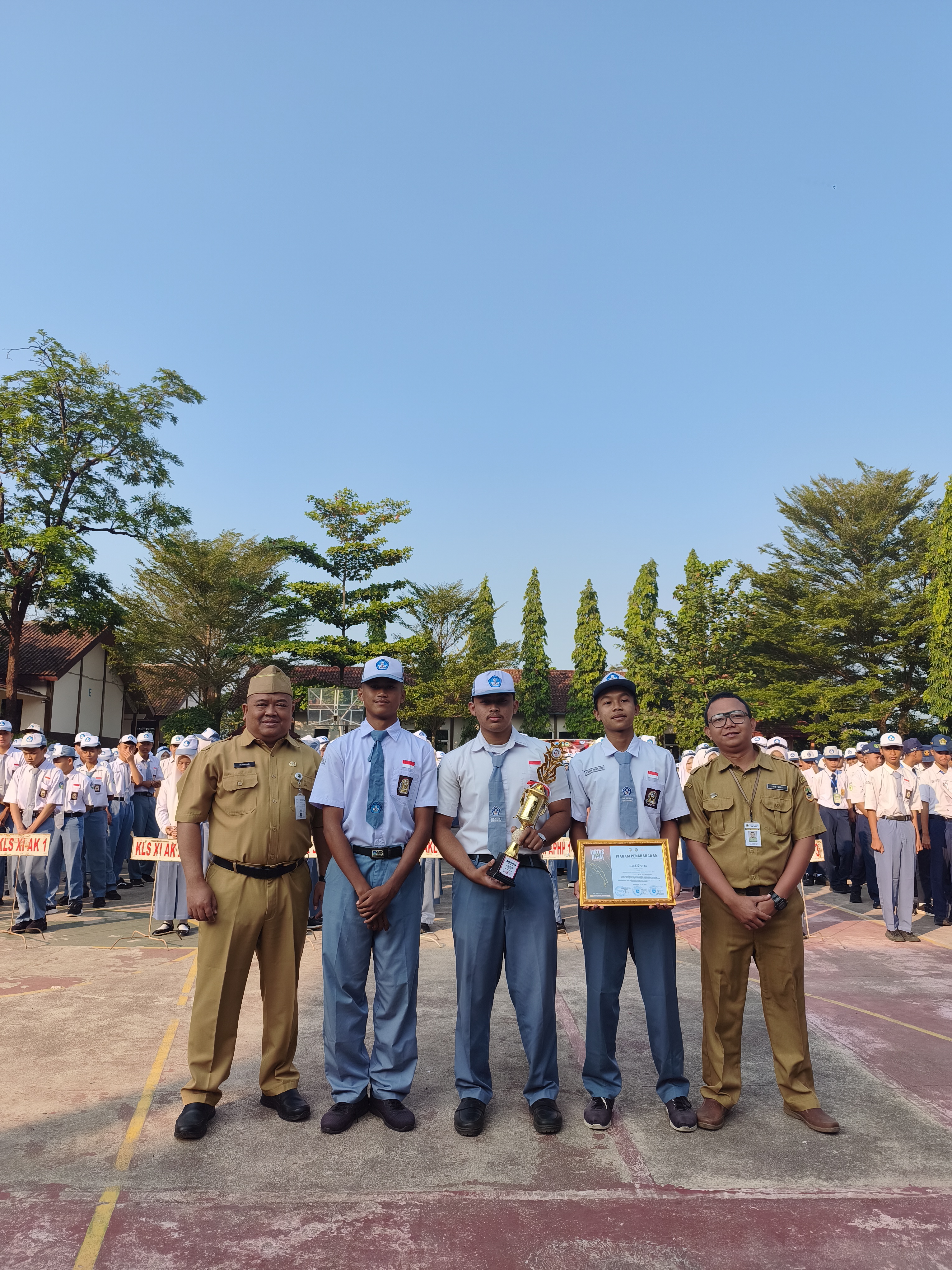 Kado Awal Tahun Ajaran: Siswa SMKN 1 Randudongkal Sabet Juara 3 Lomba Lintas Alam Nasional di Banyumas